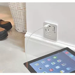 LAP 13A 1-Gang SP Switched Socket + 2.1A 2-Outlet Type A USB Charger Polished Chrome with White Inserts -Chrome Switches & Sockets Sales 7271F A2